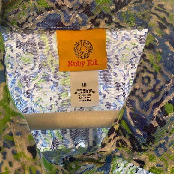 Ruby Rd. Top - Picture 2 of 2